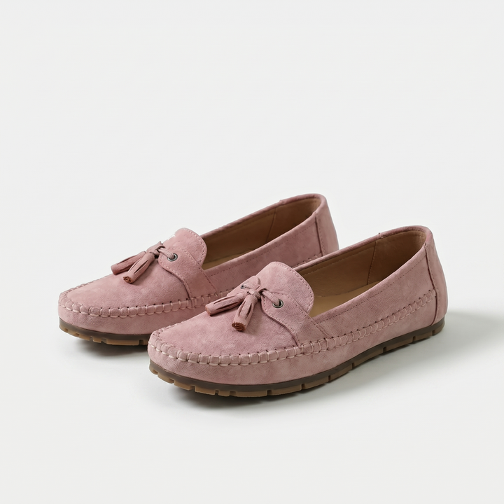 Nadine - klassiska loafers med tofsdetalj